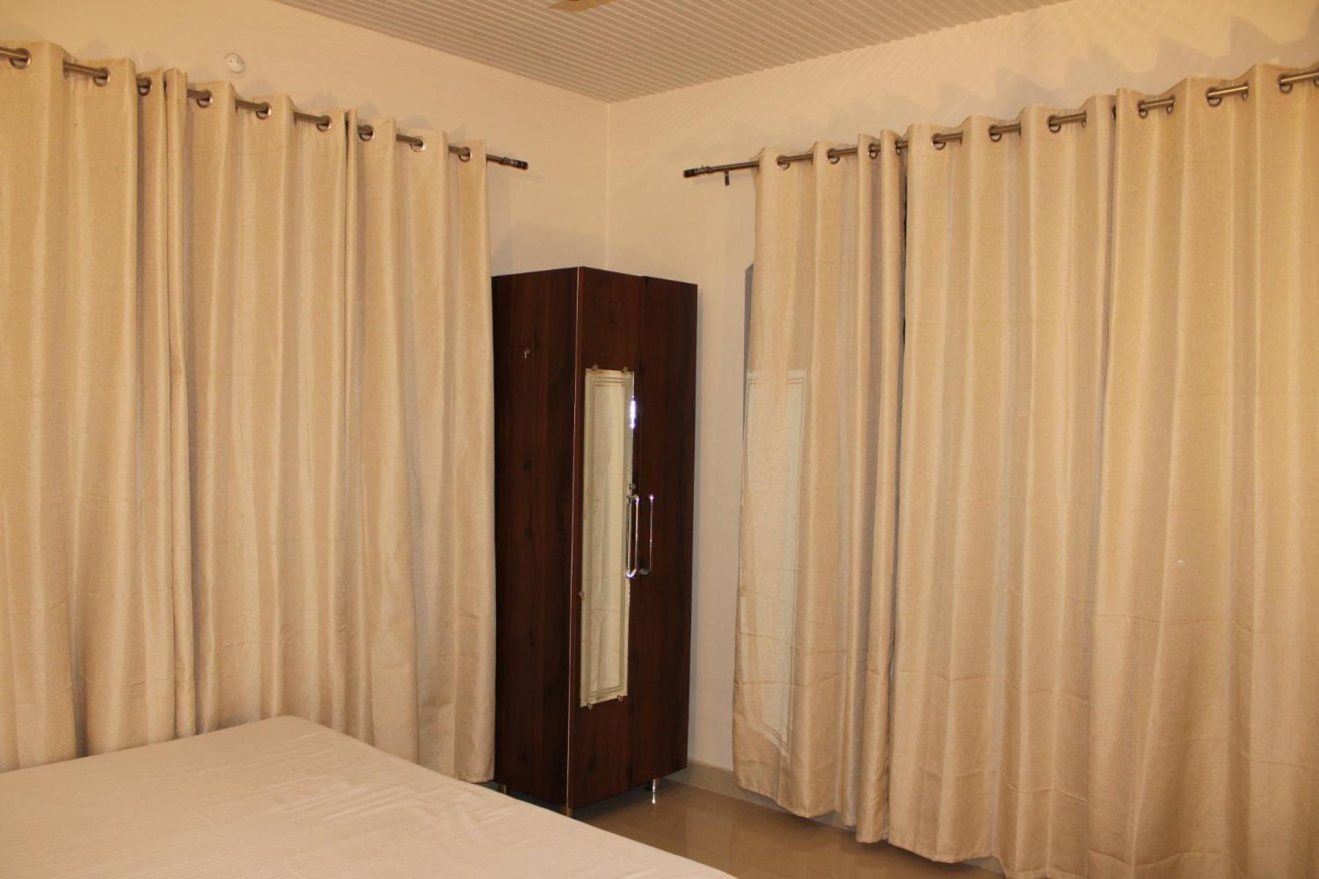 Aditya Homestay Bir-Billing Surrounded By Mountains Exterior photo
