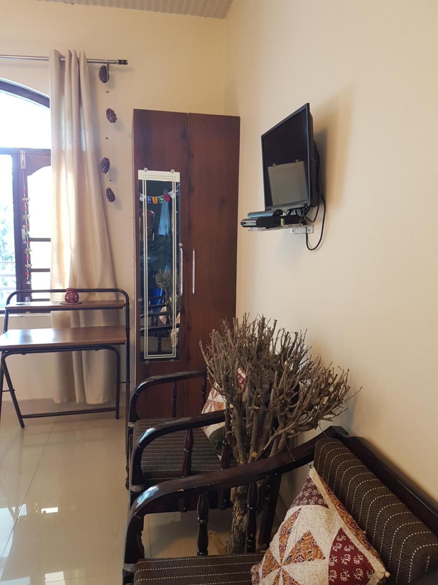 Aditya Homestay Bir-Billing Surrounded By Mountains Exterior photo